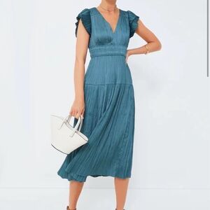 Moon River Jade Pleated V-Neck Maxi Dress, Size Large NWT